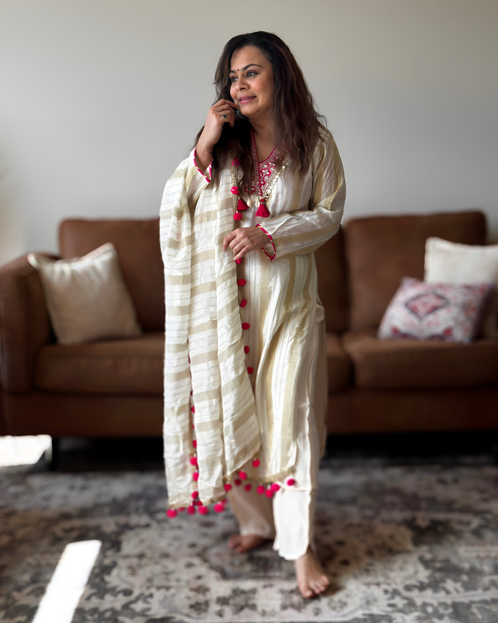 Ivory Pink Gota